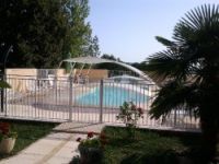 Gite avec piscine couverte en Dordogne.