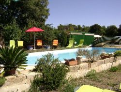 Gites de vacances avec piscine dans le Gard.