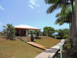 Villa avec piscine a louer en Guadeloupe.