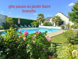 Saint Branchs Gite avec piscine chauffe en Indre et Loire.