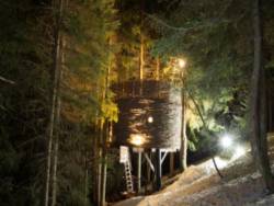 Unusual stay in perched hut in French Alps near Passy