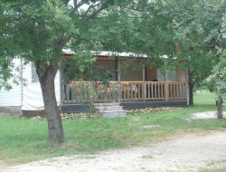Mobilhome avec piscine en Dordogne (24).