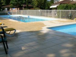 Location en camping avec piscine chauffée dan sle Lot
