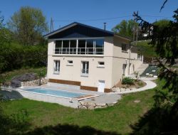Gîte 4 épis à louer dans le Cantal.