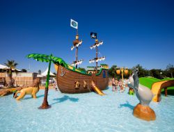 Camping avec mobil-homes a louer à Valras Plage.