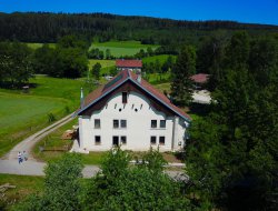 Grands gites a louer dans le doubs.
