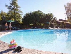 Camping avec piscine chauffée a Bordeaux