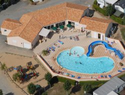 mobilhomes a louer avec piscine chauffée.