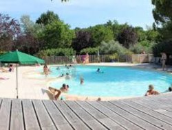 camping avec piscine chauffée dans le Luberon