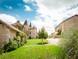 Gîtes avec piscine a louer en Charente
