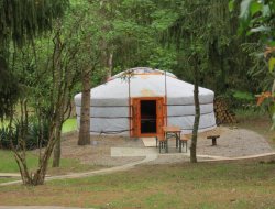 Unusual stay in yurt in Vende, France.
