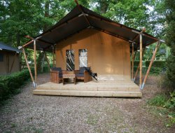 Combreux Location de tentes safari dans le Loiret.