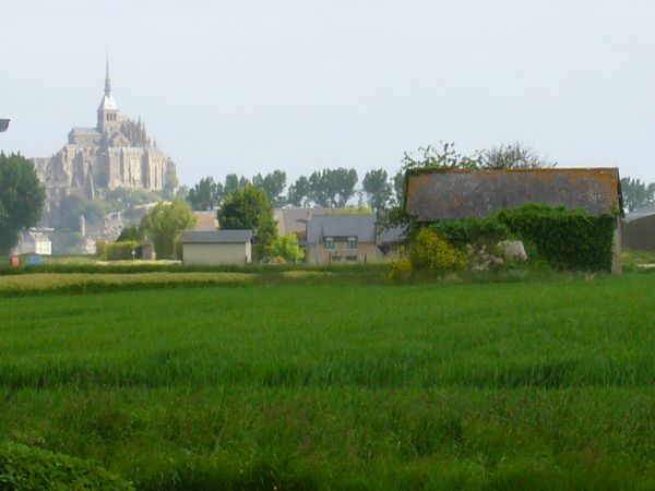  la vue du mont-saint-michel prise des gtes