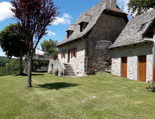 Vue ext�rieure de la maison et de la terrasse