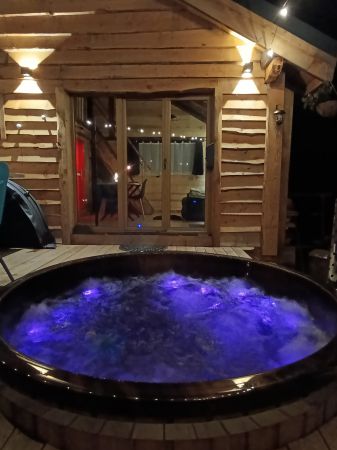 Bain nordique  remous et jets logement insolite
