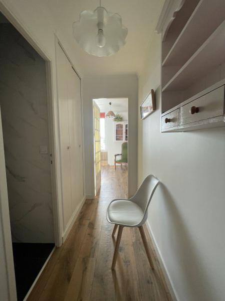 Vue depuis la porte d'entre de l'appartement