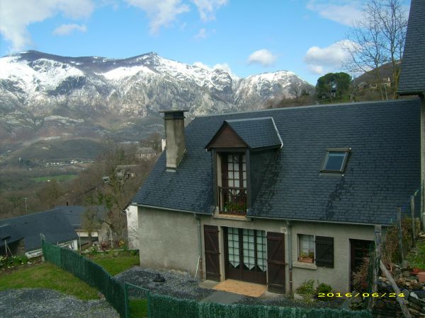 Vue sur le massif du pibeste enneig