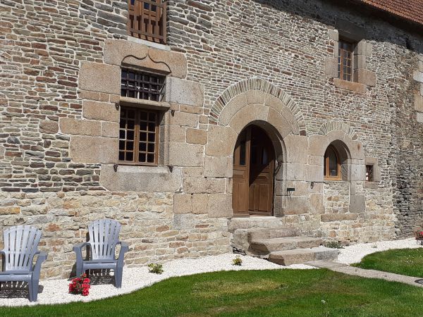 Gte le manoir pelouse prive et ferme