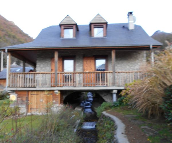 A 8 km d'argel�s-gazost g�te et mouley le moulin 