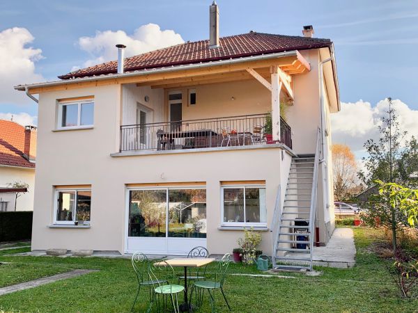 Cot� jardin, au 1er �tage avec acc�s ind�pendant