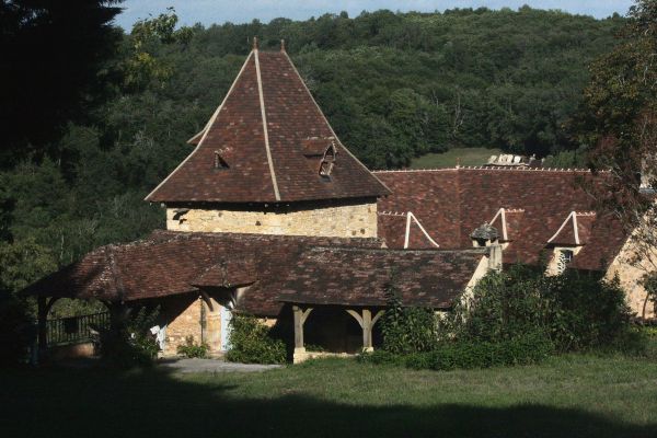 La chambre au pied de la tour