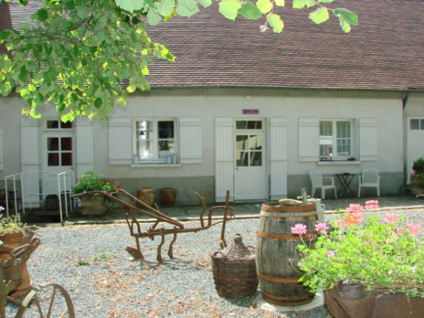 Chez mm delphine ct cour