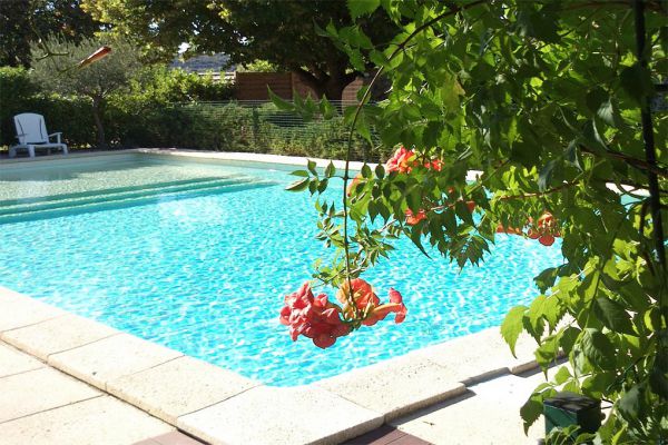La piscine des gites du pic du comte.