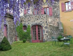 Maison de charme Chalus en Auvergne  n°10664