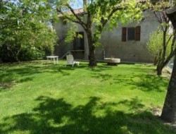 Location 3-5 personnes  16 km* de Comprgnac
