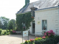 Chambres d'hôtes en bord de Loire. à 31 km* de Souvigné