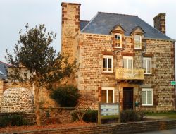 Holiday home near the Mont St Michel in France near Tanis