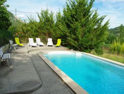 Location 4-6 personnes  38 km* de Noyers sur Jabron