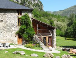 Holiday cottage in the Pyrenees near Illier