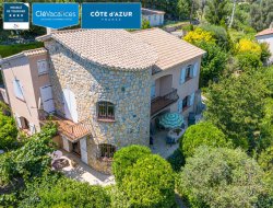 Logement 6-8 personnes  27 km* de Villefranche sur Mer