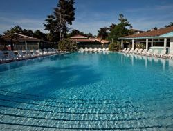 Ars en R Camping 4 toiles sur l'ile de R