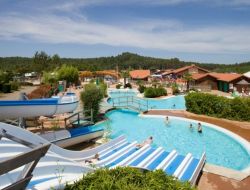 Holiday accommodation in the Landes Forest in Aquitaine. near Lesperon