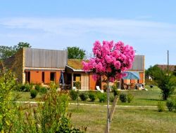 Location vacances 6-10 personnes  21 km* de Milhac d Auberoche