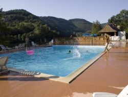 Campsite mobil-home in the Lot, Midi Pyrenees near Sioniac