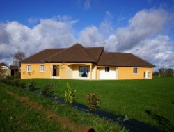 Location vacances 4-6 personnes  20 km* de Flagnac