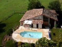 Holiday home with pool in the Tarn et Garonne. near Auty