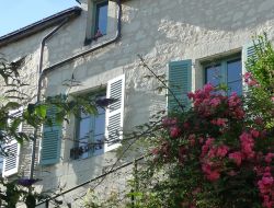 Location 2-4 personnes  32 km* de Ligr
