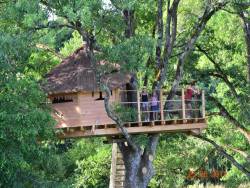 Unusual stay in perched hut near Laval in France. near Sac