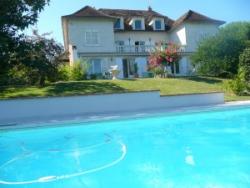 Holiday rental with private pool near Agen, Aquitaine. near Clairac