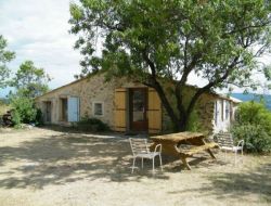 Location 3-5 personnes  15 km* de Bonnieux