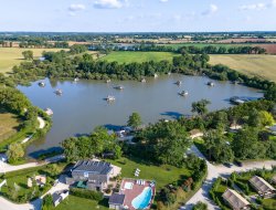 Sjour insolite en cabane flottante dans la Vienne