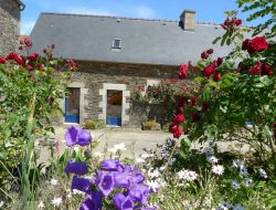 Logement 3-5 personnes  16 km* de Plestin les Greves
