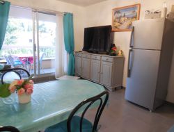 Logement 2-4 personnes  15 km* de Le Lavandou