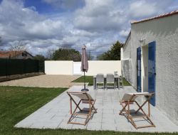 Holiday home near La Rochelle in Poitou Charentes. near Thaire