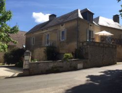Saint Chamarand Gte de charme a louer dans le Lot (46).