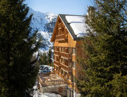 Location au pied des pistes a Mribel en Savoie.